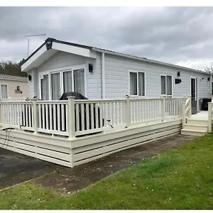 https://villa-tulip-on-oakdene.tophotelsbath.com